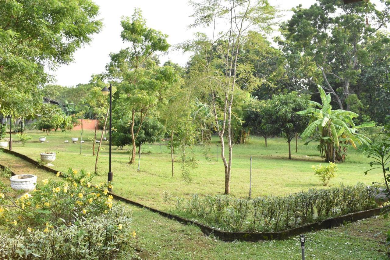 Nil Bawana Nature Resort Udawalawe Exterior photo